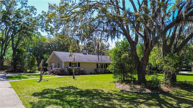 363 N Kensington Avenue, Lecanto, FL 34461