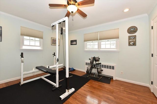 342 Park Lane, Massapequa Park, NY 11762