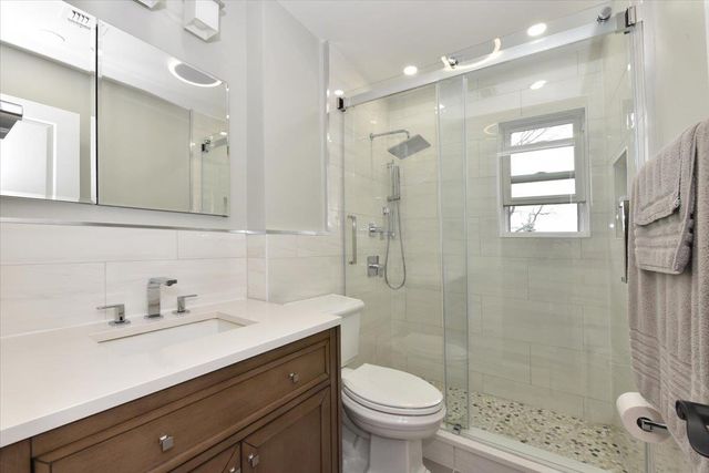 342 Park Lane, Massapequa Park, NY 11762