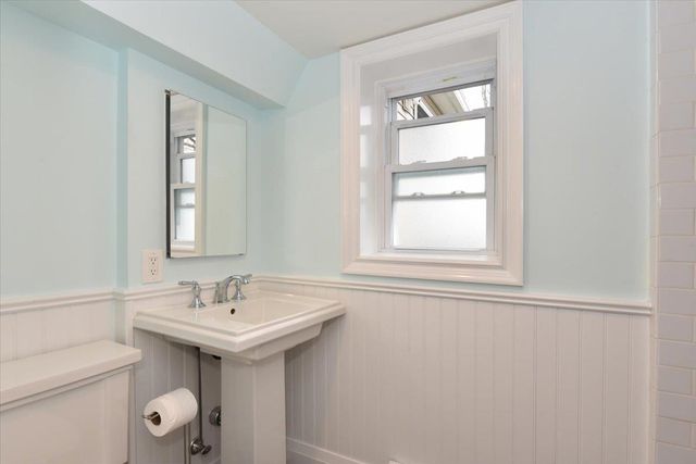 342 Park Lane, Massapequa Park, NY 11762