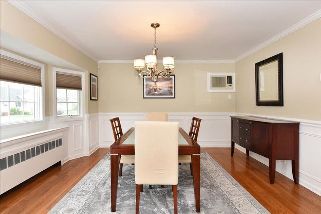 342 Park Lane, Massapequa Park, NY 11762