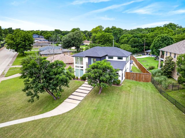2123 Southerland Avenue, Dallas, TX 75203