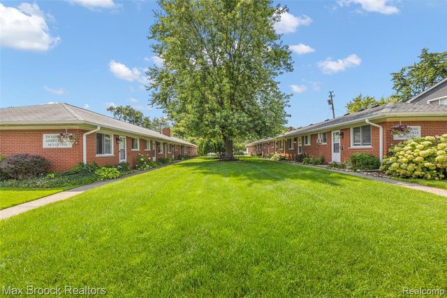 3875 Devon Road 10A, Royal Oak, MI 48073