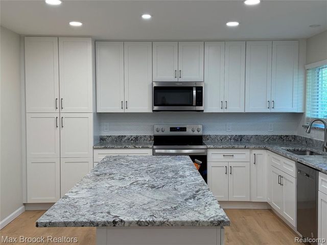 3875 Devon Road 10A, Royal Oak, MI 48073