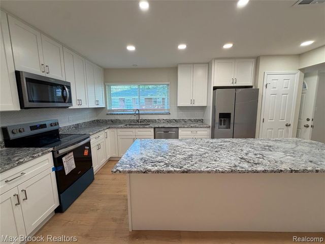 3875 Devon Road 10A, Royal Oak, MI 48073