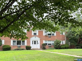 2 Rustic Circle A, Montvale, NJ 07645