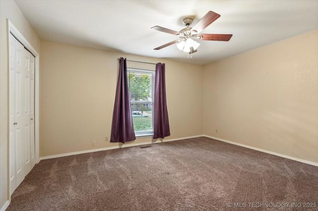 11612 S 101st East Avenue, Bixby, OK 74008