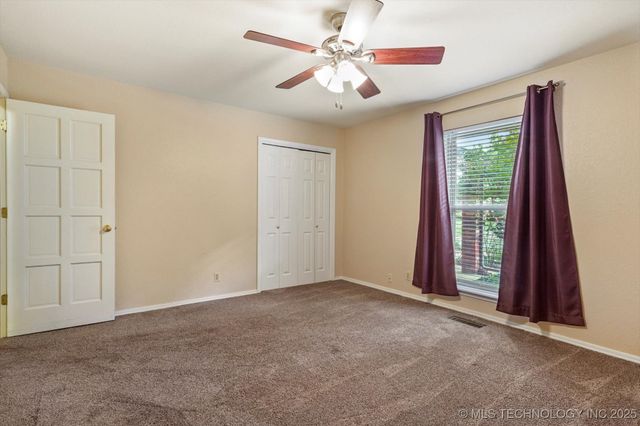 11612 S 101st East Avenue, Bixby, OK 74008