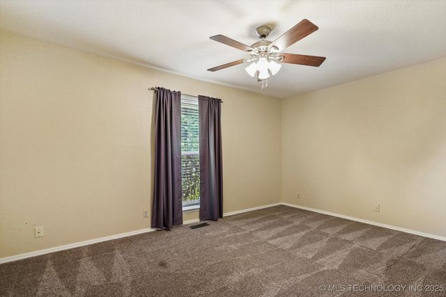 11612 S 101st East Avenue, Bixby, OK 74008