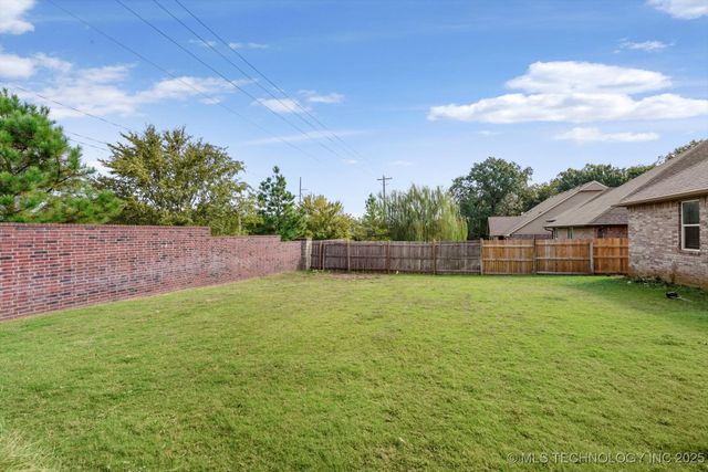 2608 W Tucson Court, Broken Arrow, OK 74011