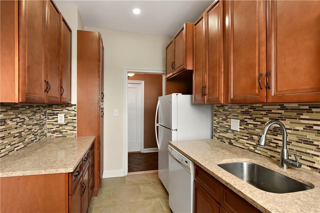 5 Circuit Road 7A1, New Rochelle, NY 10805