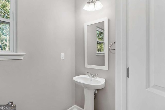 2840 Laurel Ridge Circle, East Point, GA 30344