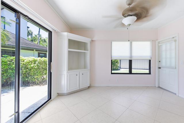 2730 W Polo Island Drive A101, Wellington, FL 33414