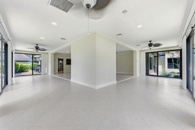 2730 W Polo Island Drive A101, Wellington, FL 33414