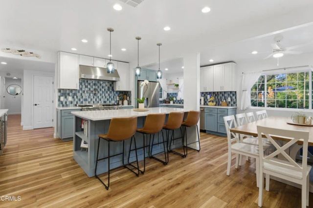 23508 Canzonet Street, Woodland Hills, CA 91367