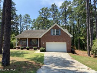 2 Moore Drive, Pinehurst, NC 28374