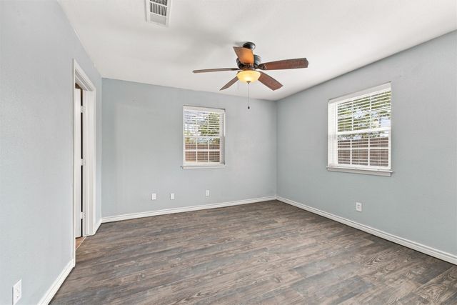 208 N Hickory Street, Venus, TX 76084