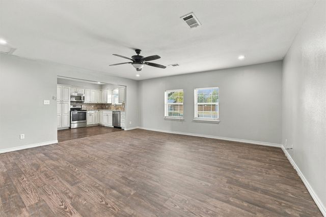 208 N Hickory Street, Venus, TX 76084