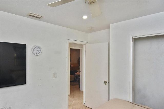 3204 41st ST SW, Lehigh Acres, FL 33976