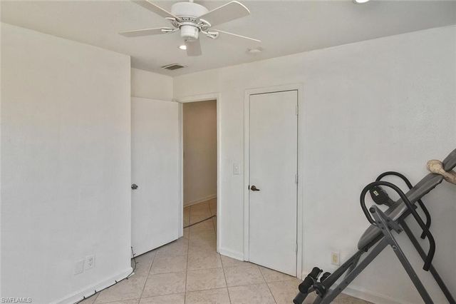 3204 41st ST SW, Lehigh Acres, FL 33976