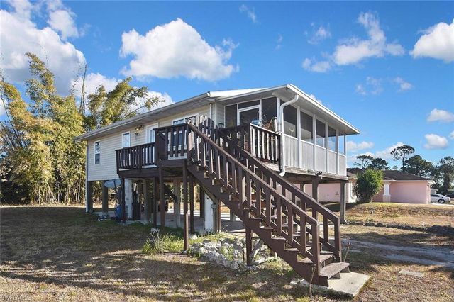 3204 41st ST SW, Lehigh Acres, FL 33976