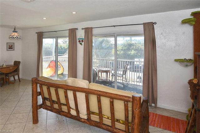 3204 41st ST SW, Lehigh Acres, FL 33976