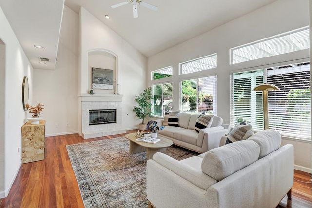 11936 Old Eureka Way, Gold River, CA 95670