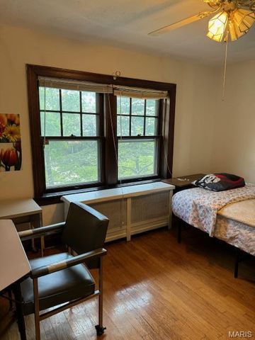 8245 Glen Echo Drive, St Louis, MO 63121
