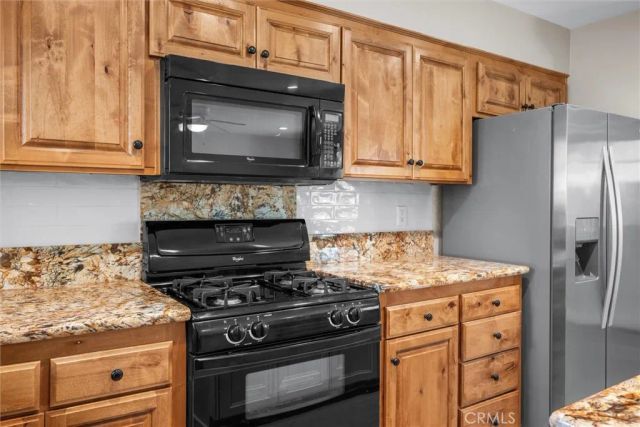 26750 Oakmont Dr, Menifee, CA 92586
