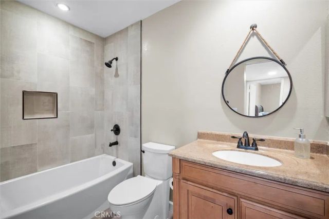 26750 Oakmont Dr, Menifee, CA 92586
