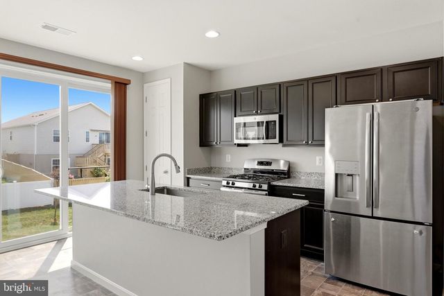 437 TOWN RUN LN, Stephens City, VA 22655