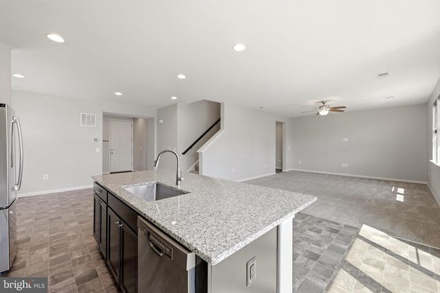 437 TOWN RUN LN, Stephens City, VA 22655