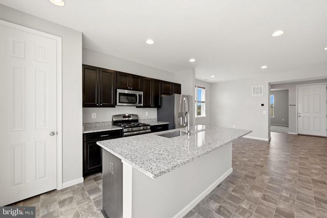 437 TOWN RUN LN, Stephens City, VA 22655