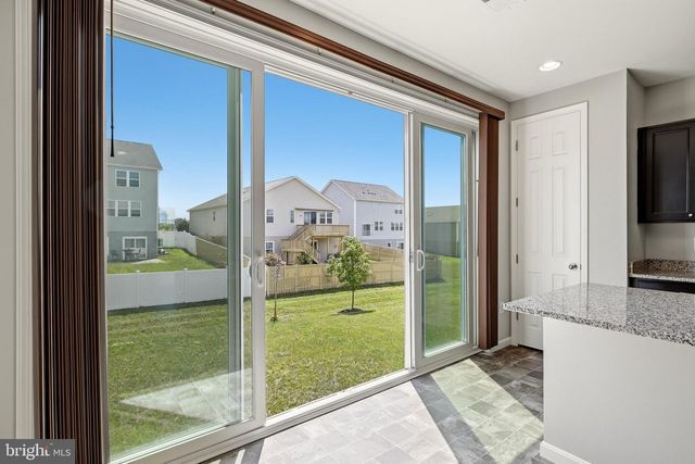 437 TOWN RUN LN, Stephens City, VA 22655