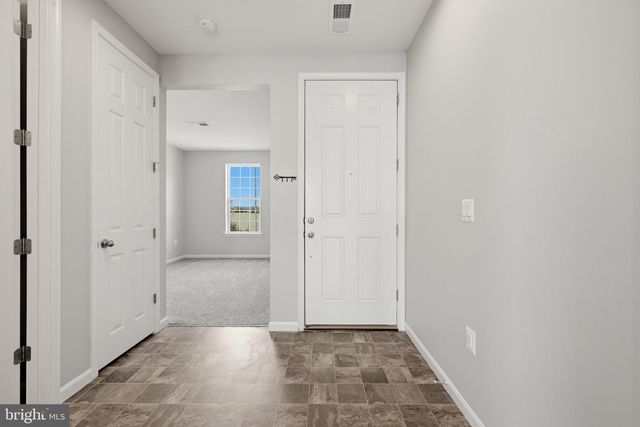 437 TOWN RUN LN, Stephens City, VA 22655