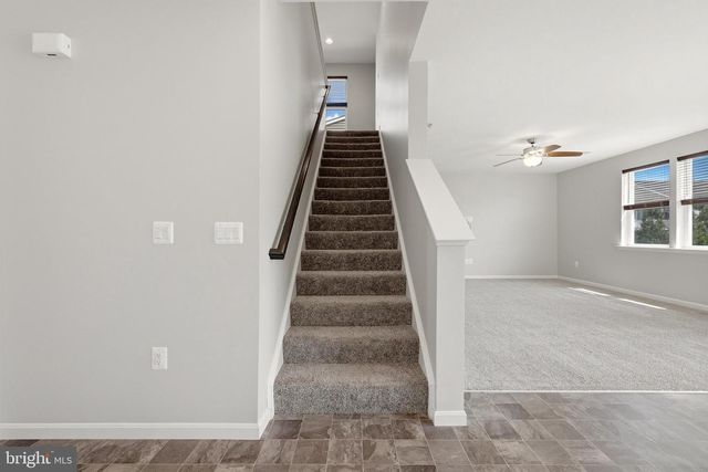 437 TOWN RUN LN, Stephens City, VA 22655