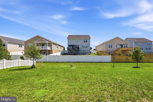 437 TOWN RUN LN, Stephens City, VA 22655