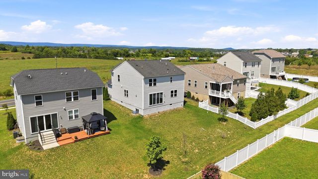 437 TOWN RUN LN, Stephens City, VA 22655