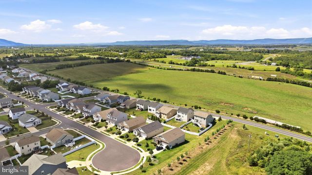437 TOWN RUN LN, Stephens City, VA 22655