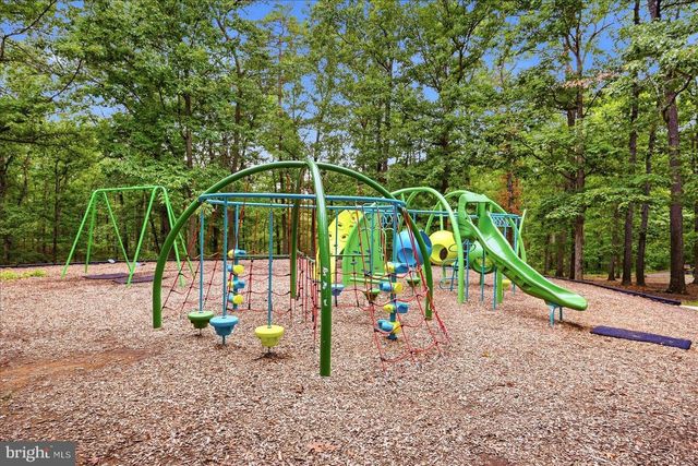 437 TOWN RUN LN, Stephens City, VA 22655