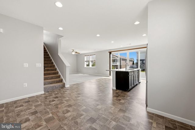 437 TOWN RUN LN, Stephens City, VA 22655