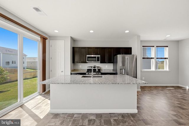 437 TOWN RUN LN, Stephens City, VA 22655
