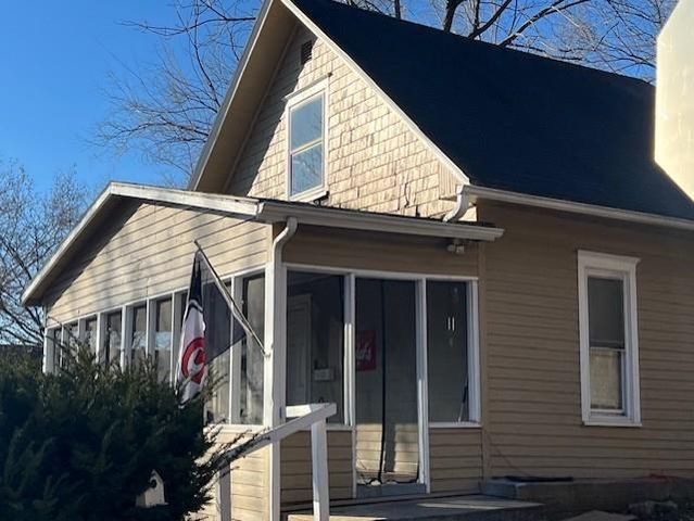 2502 S 15th Street, St Joseph, MO 64503