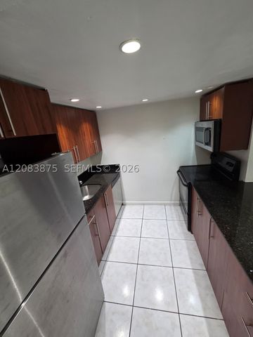 1885 NE 121st St 8, North Miami, FL 33181