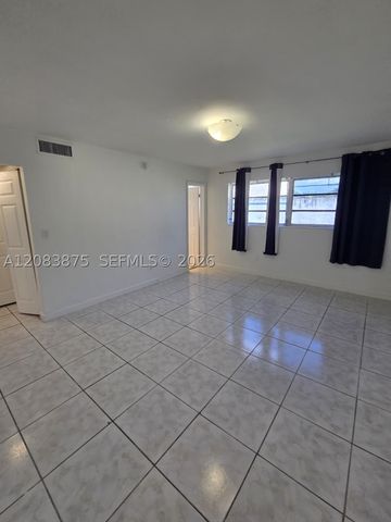 1885 NE 121st St 8, North Miami, FL 33181