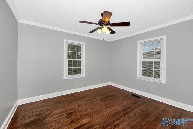 3811 8th Avenue SW, Huntsville, AL 35805