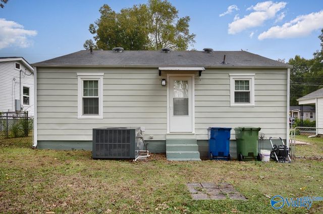 3811 8th Avenue SW, Huntsville, AL 35805