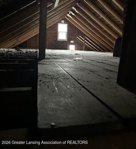 1527 Robertson Avenue, Lansing, MI 48915