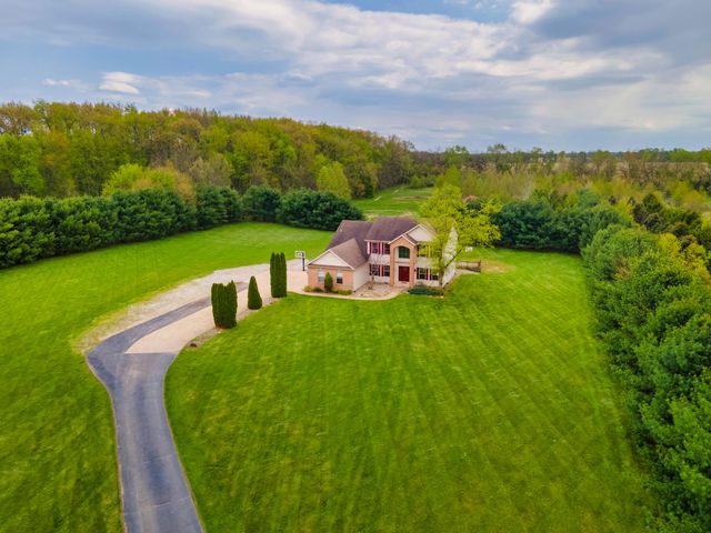 23589 US Highway 12, Ontwa Twp, MI 49112