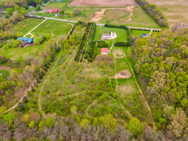 23589 US Highway 12, Ontwa Twp, MI 49112
